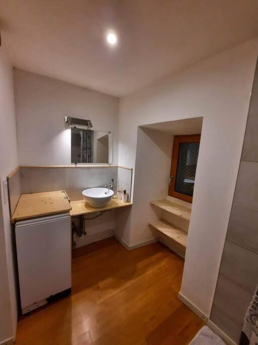 Logement Сент-Енімі Екстер'єр фото